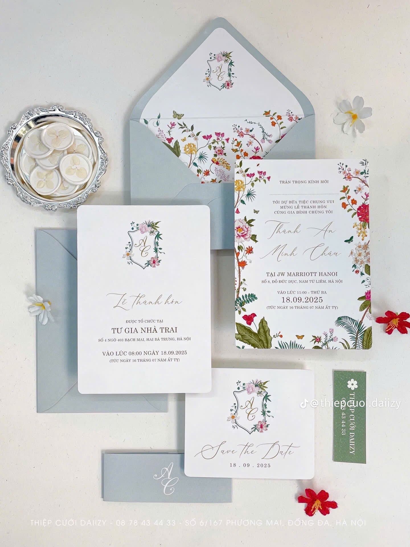 Thiệp Cưới Luxury Floral