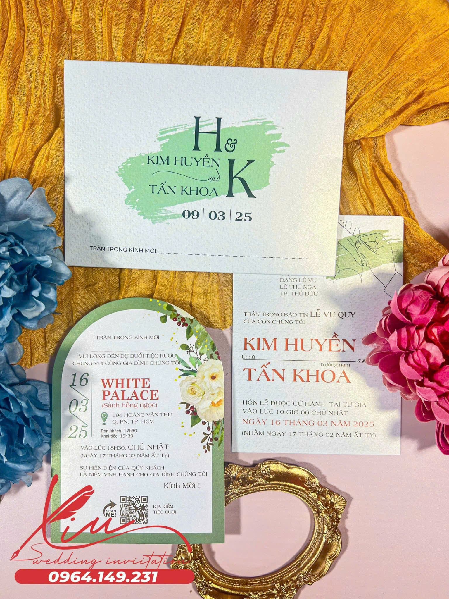 Thiệp xanh lá cách điệu hoa 2