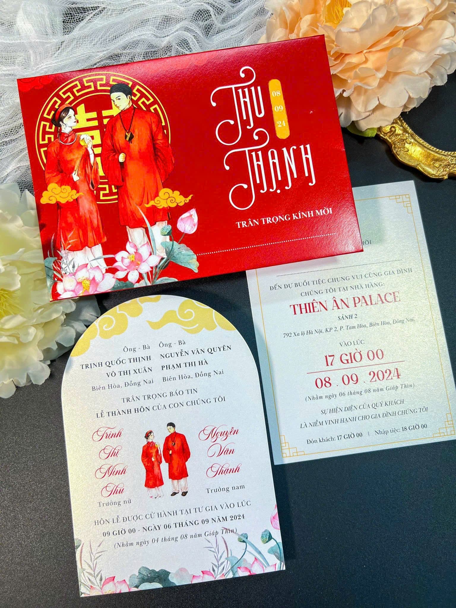 Thiệp cưới đỏ chibi truyền thống - ảnh 2